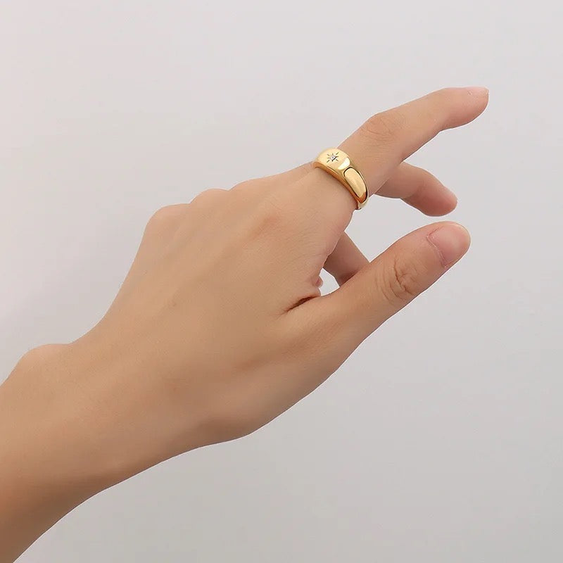 Geo Star Chunky Ring