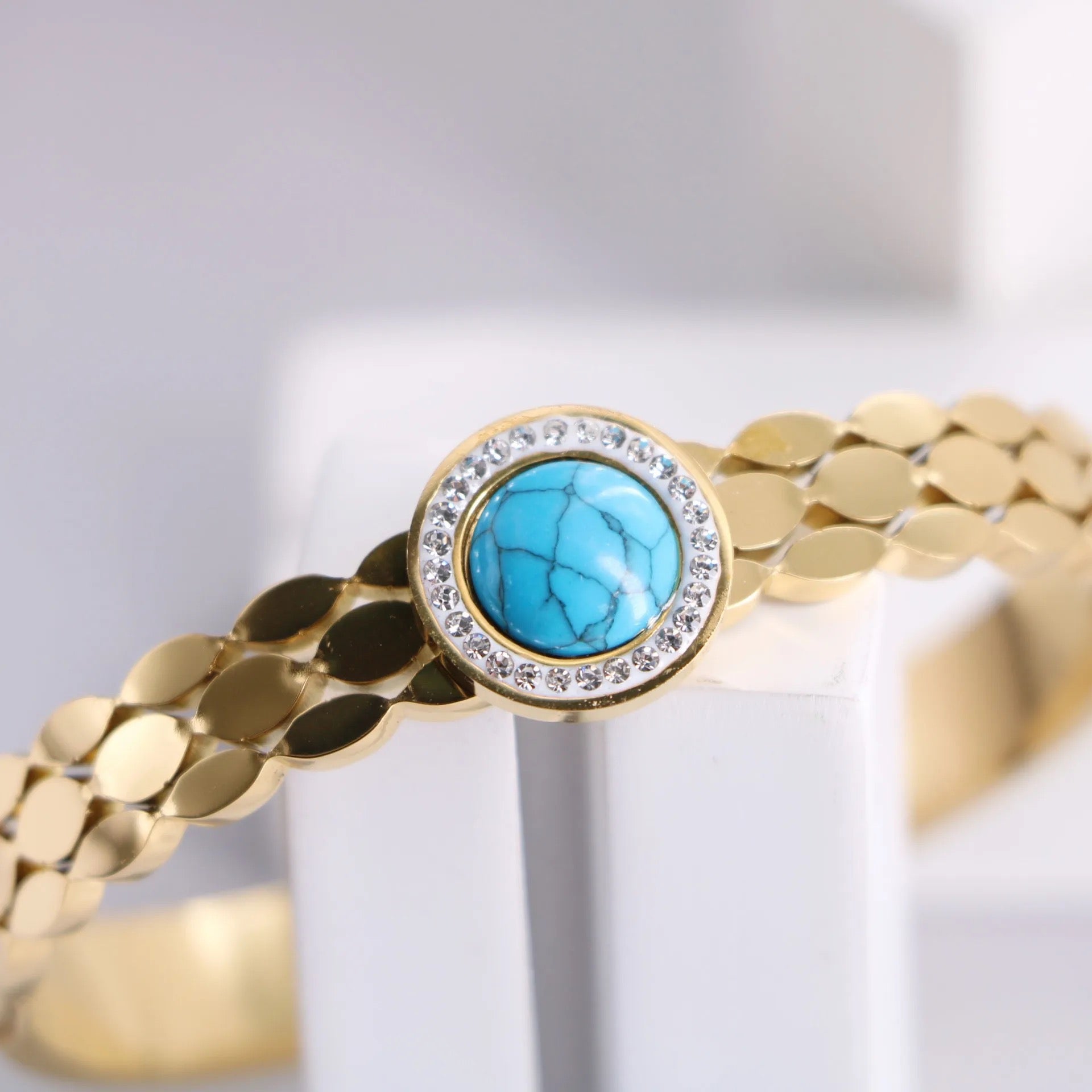 Saturn Blue Stone Gold Cuff