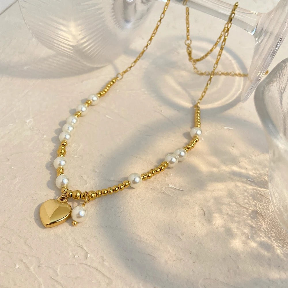 Chimeric Dreamy Heart Pearl Necklace