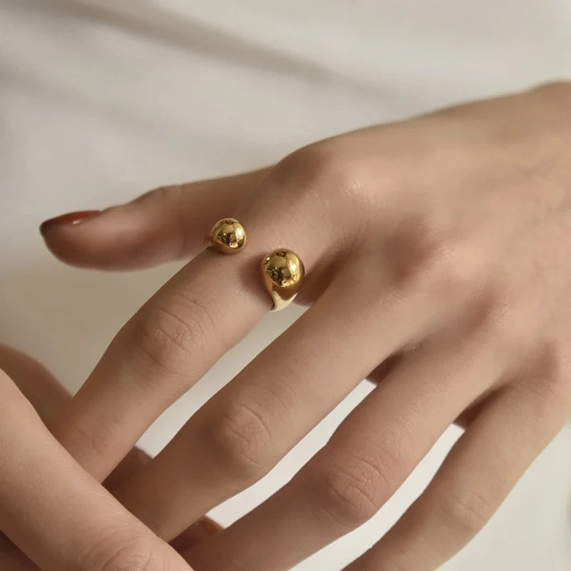 Blake Gold Ring