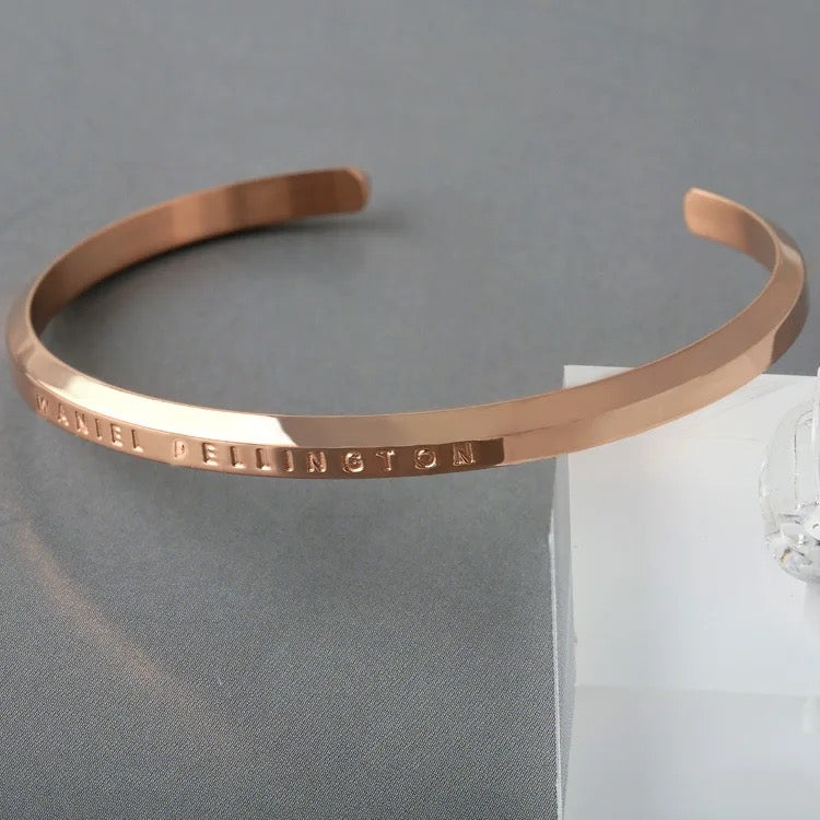 DW Adjustable Cuffs