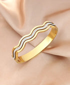 Curvy Rosegold Wave Cuff