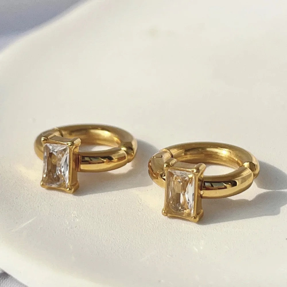 Crosia Tiny Diamond Earrings✨