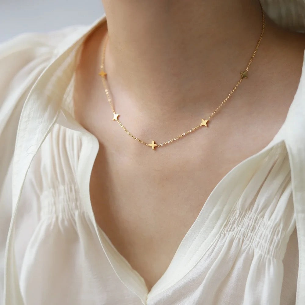 Galio Star Gold Necklace