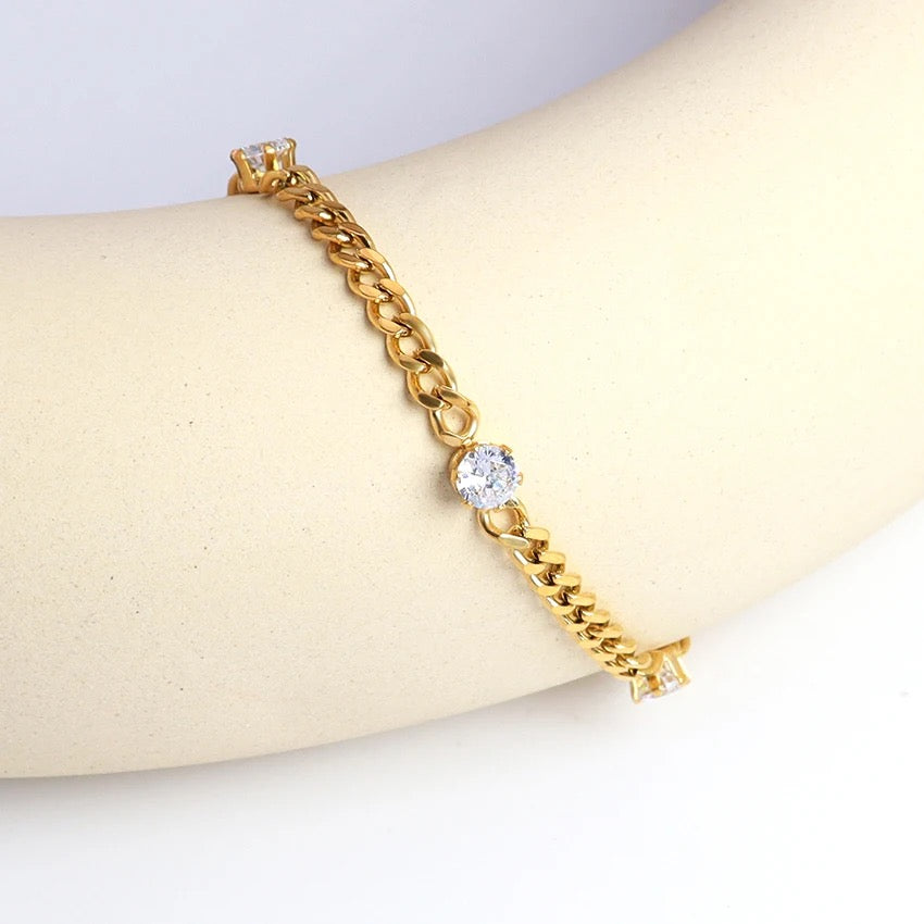 Aekia Diamond Chain Bracelet
