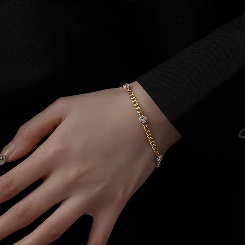 Aekia Diamond Chain Bracelet