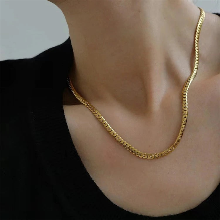 Almon Linked Gold Necklace✨