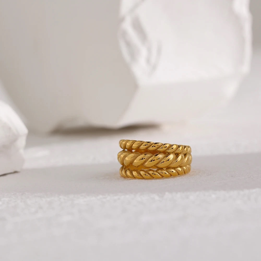Vinega Twisted Layered Gold Ring