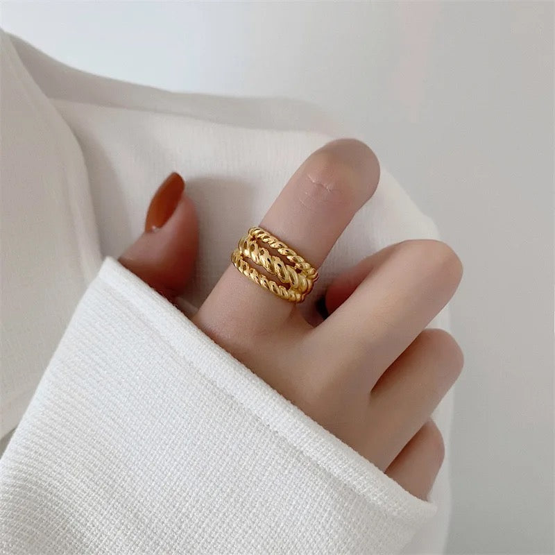 Vinega Twisted Layered Gold Ring