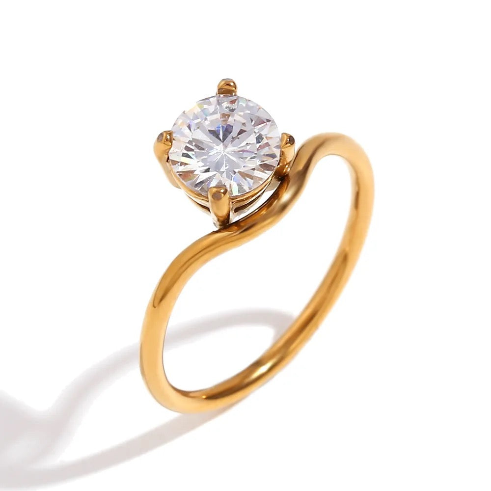 Serephi Diamond Shape Ring