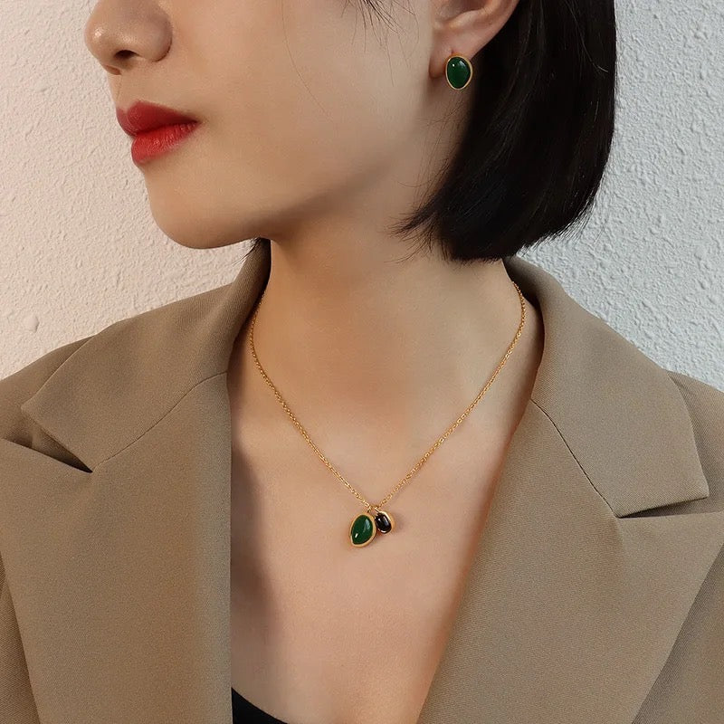 Amory Stone Gold Necklace