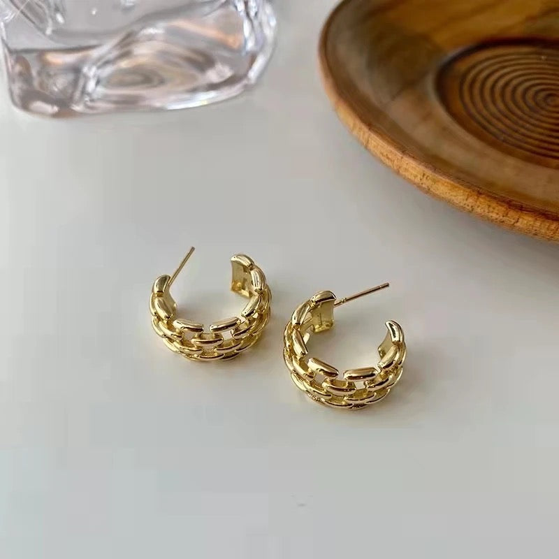 Darcie Net Gold Hoops