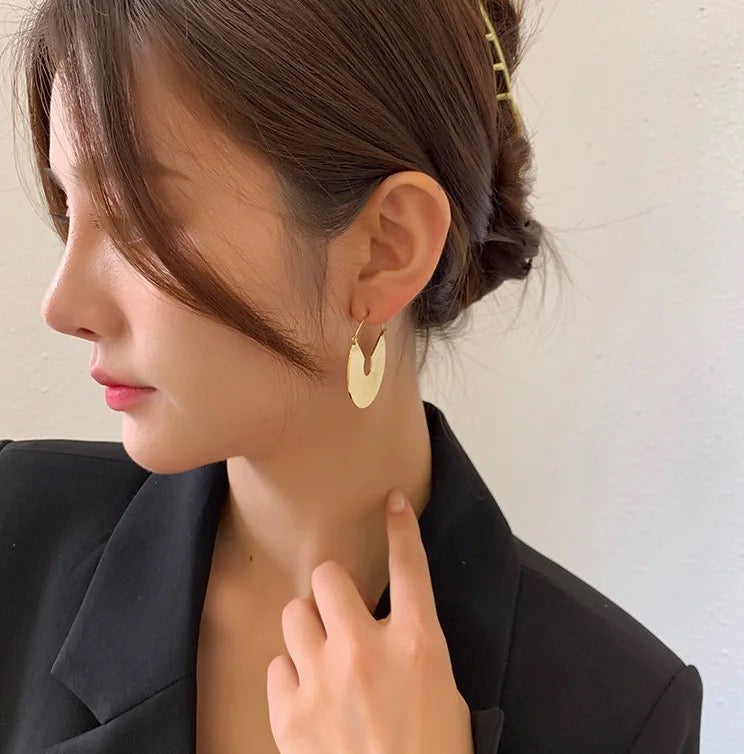 Kia Classy Gold Hoops