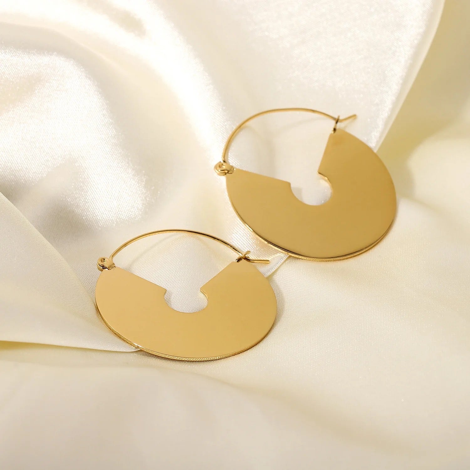 Kia Classy Gold Hoops