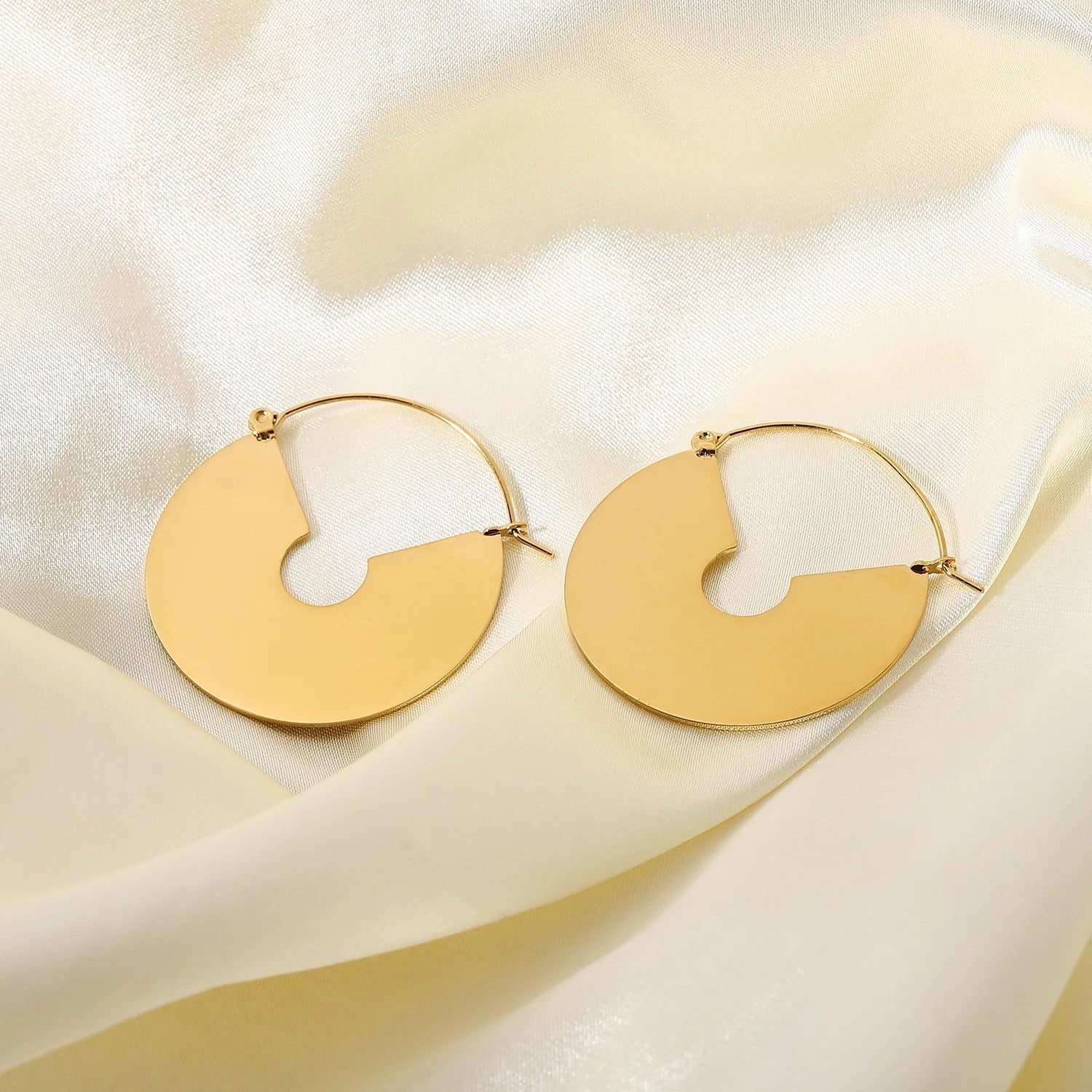 Kia Classy Gold Hoops