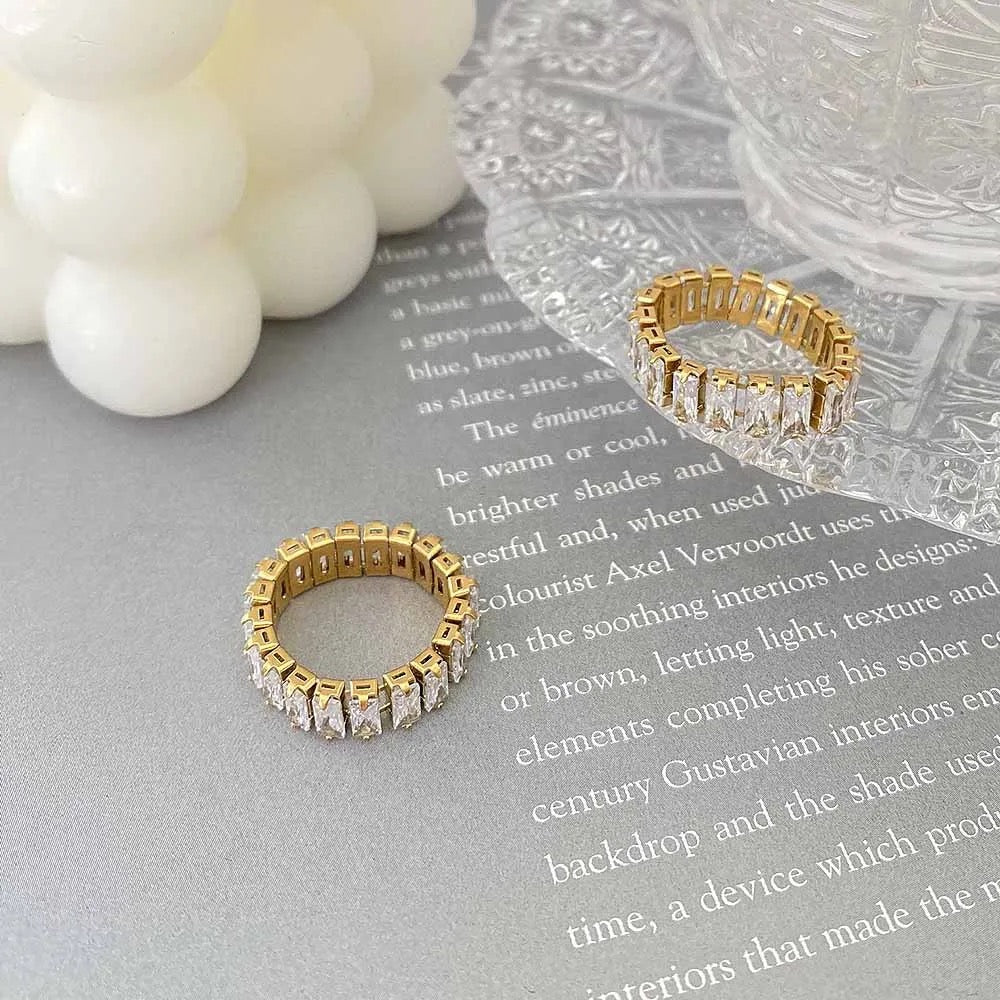 Eva Diamond Baguette Ring