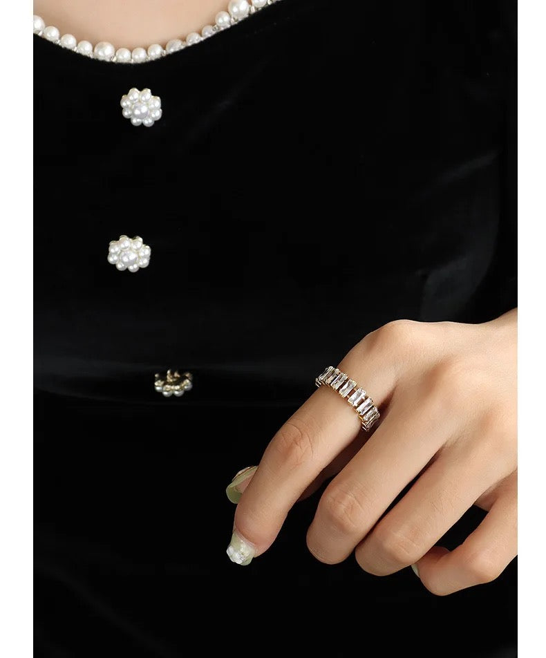 Eva Diamond Baguette Ring
