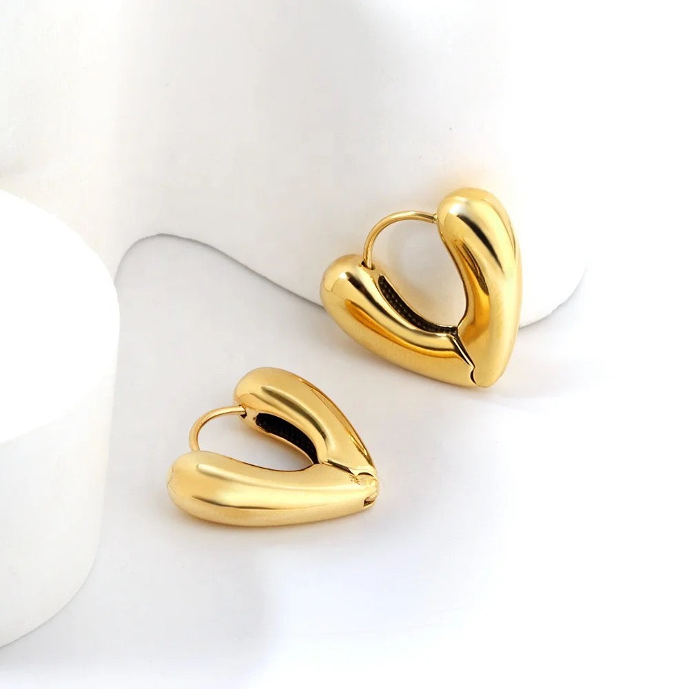 Veni Triangle Gold Hoops
