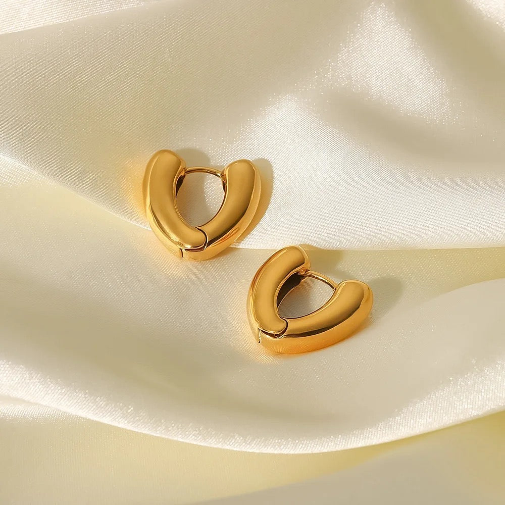 Veni Triangle Gold Hoops