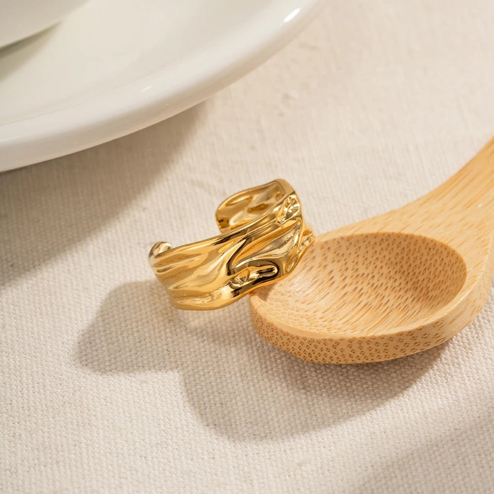 Numa Distorted Adjustable Gold Ring✨