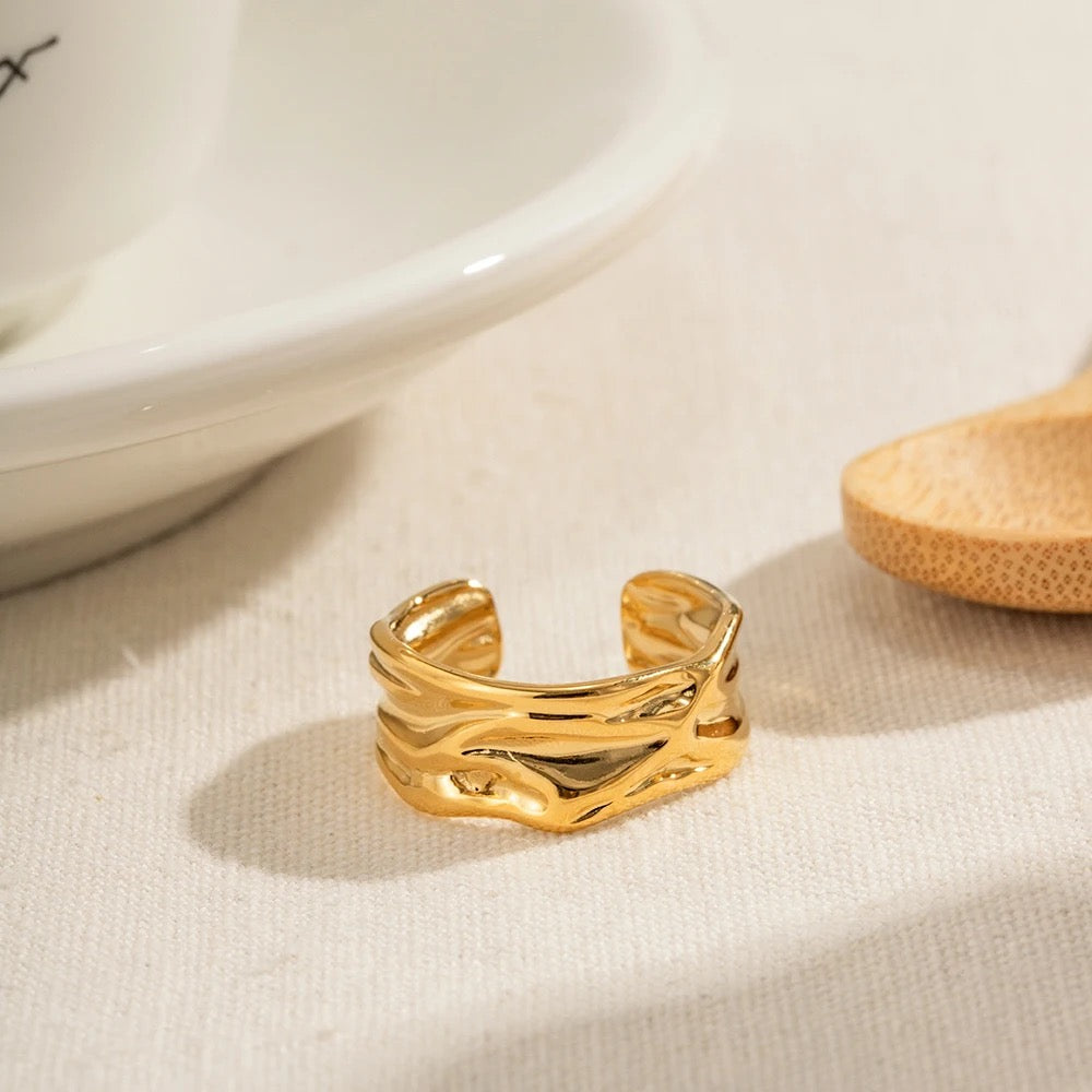 Numa Distorted Adjustable Gold Ring✨