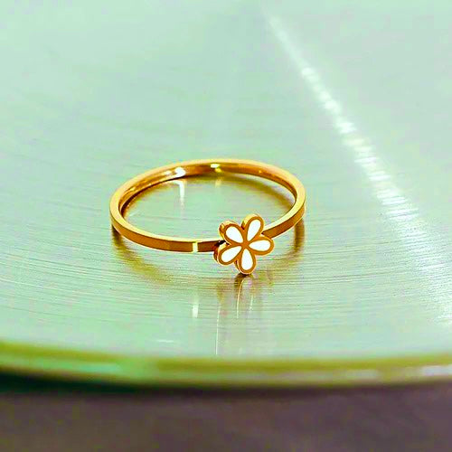 Flowery Cute Minimal Rings