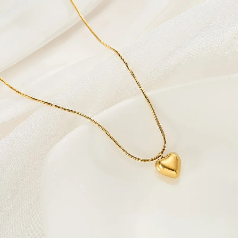 Heer Love Mini Heart Necklace