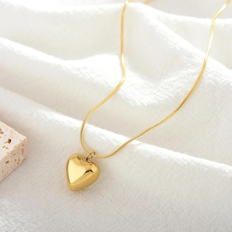 Heer Love Mini Heart Necklace