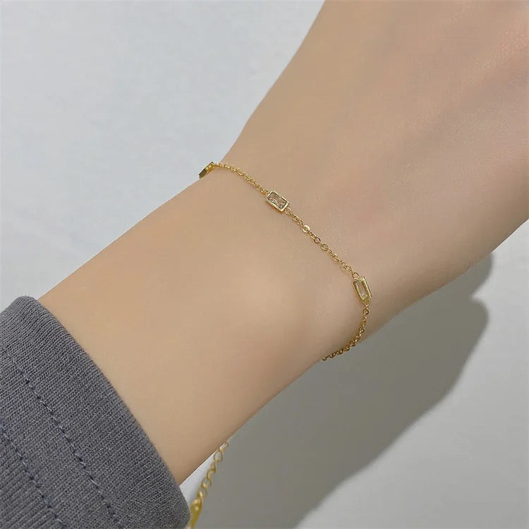 Mesi Minimal Stone Bracelet