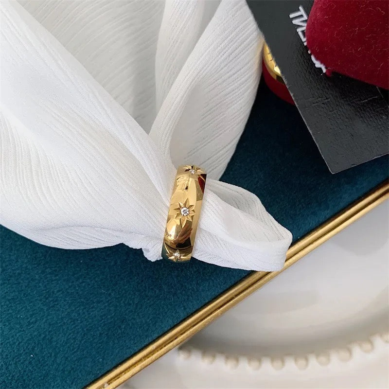 Bliss Star Gold Ring