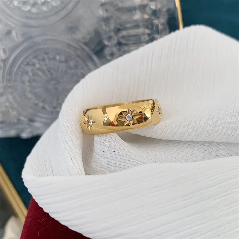 Bliss Star Gold Ring