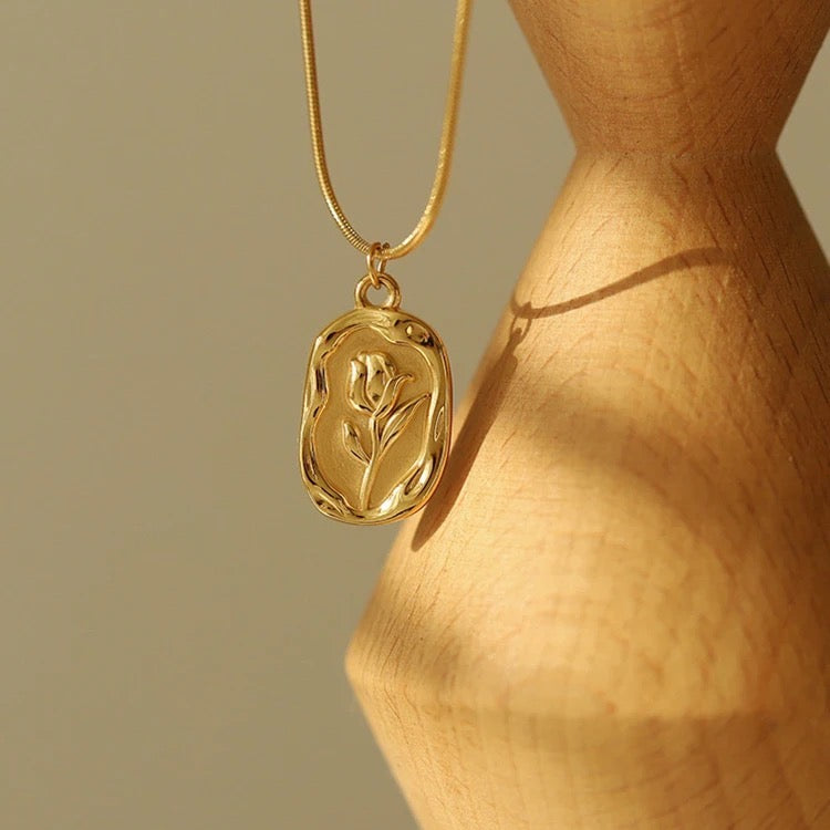Duch Rose Necklace✨