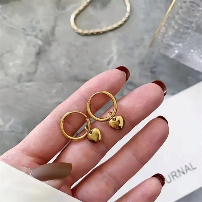Mini Scarllet Heart Huggies