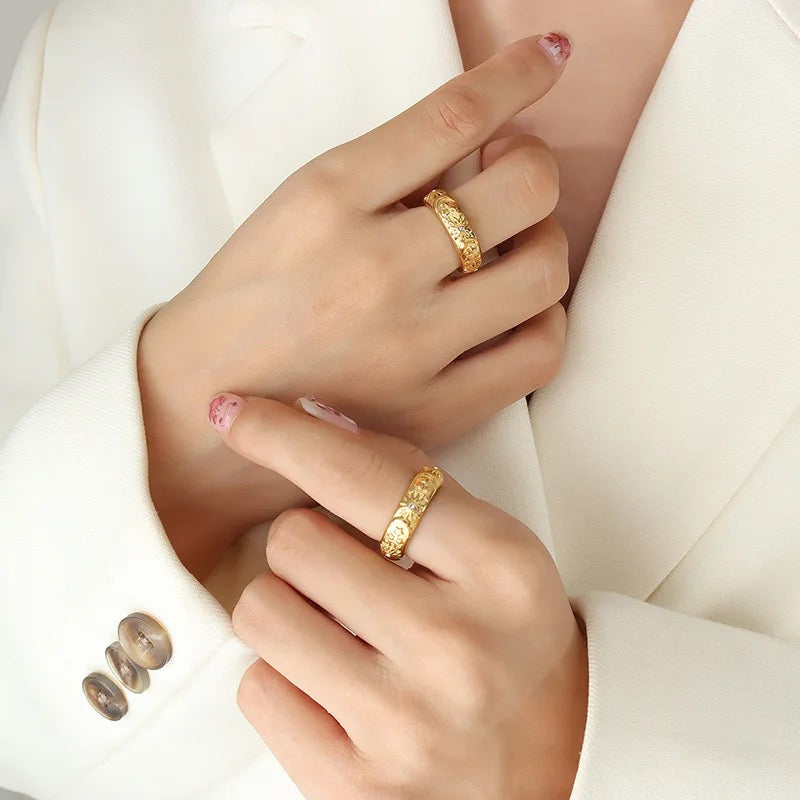 Zeus Moon Star Gold Ring