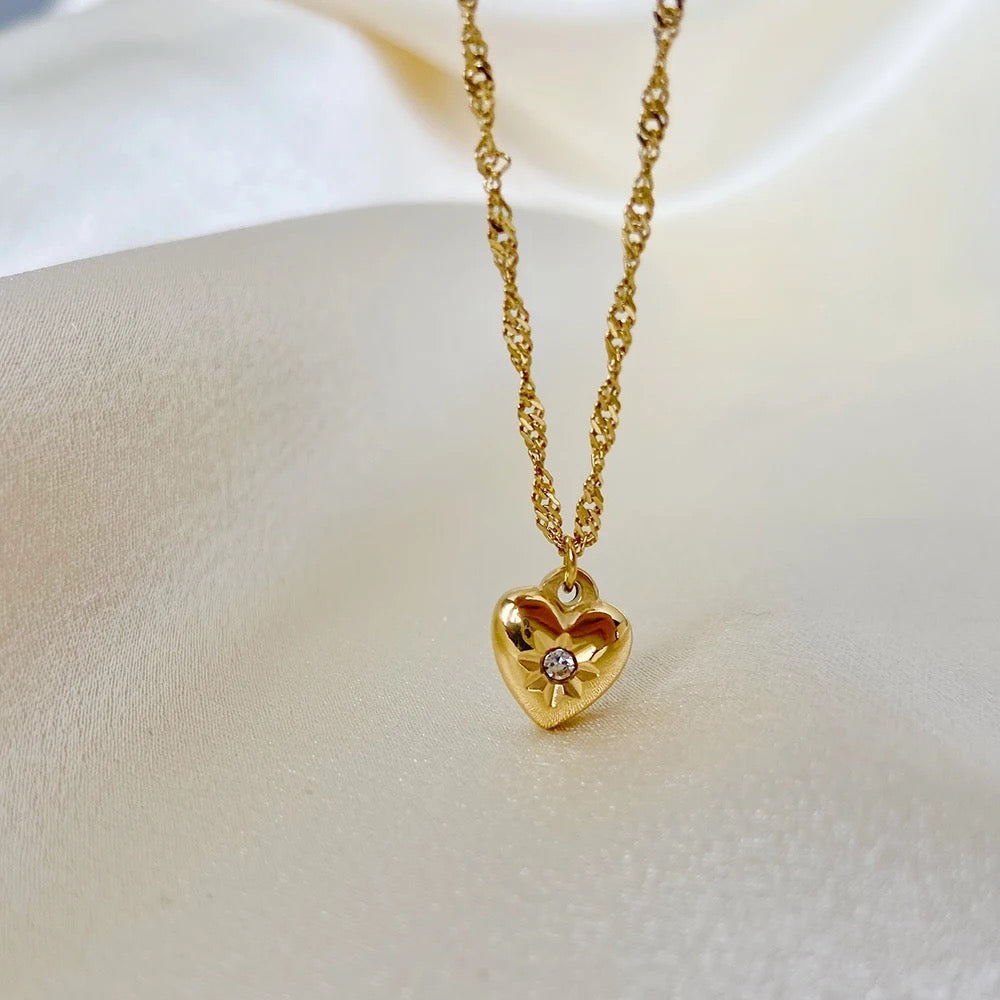 Barcelona Heart Gold Necklace
