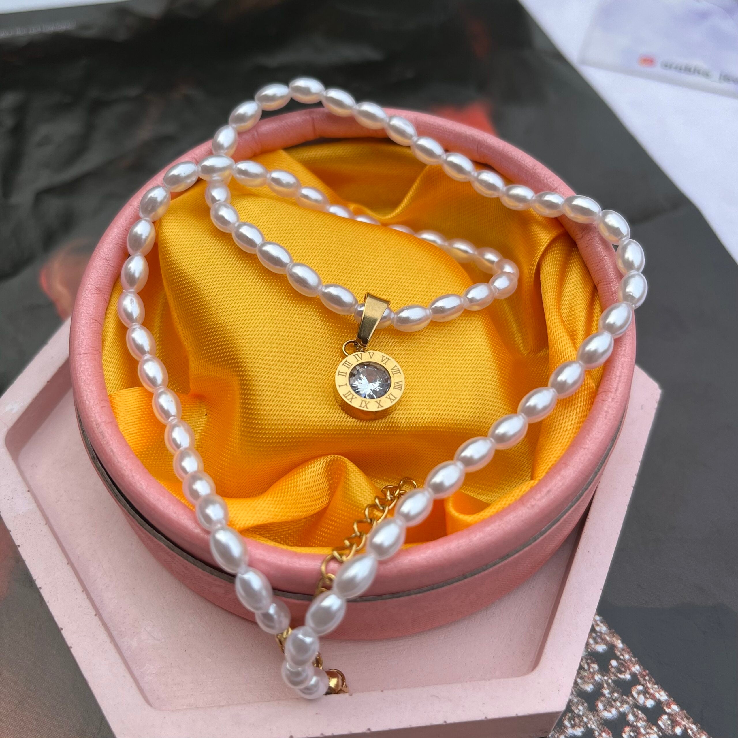 Roman Pearl Gold Necklace