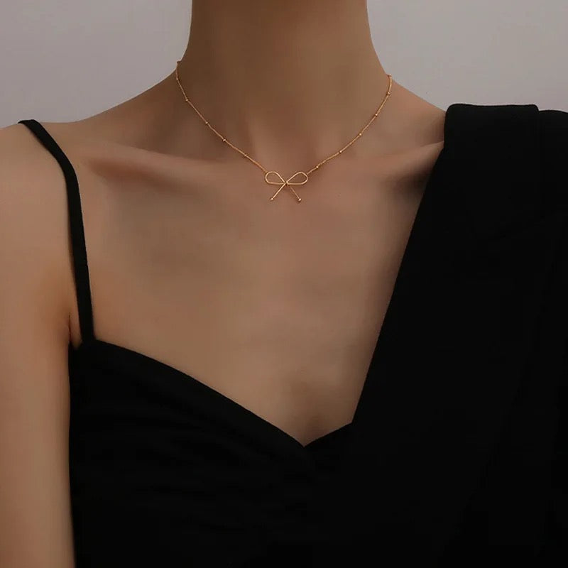 Gracie Big Bow Gold Necklace
