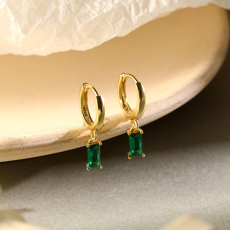 Ramo Emerald Gold Huggies