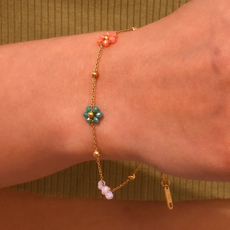 Lizia Summery Flower Bracelet