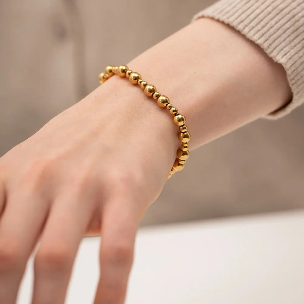 Boba Push and Pull Gold Bracelet
