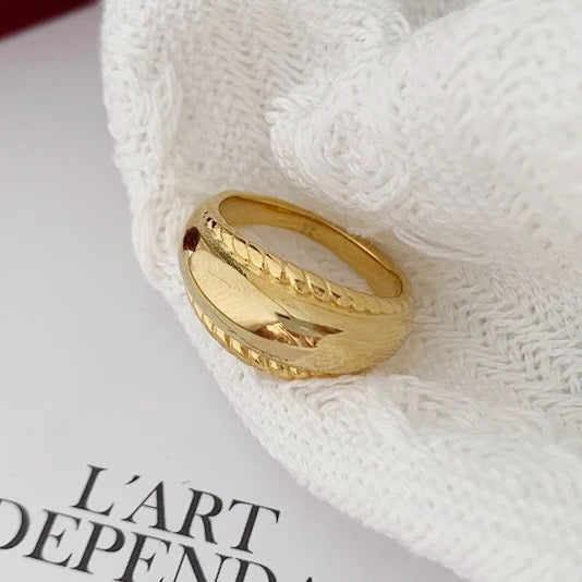 Cov Statement Gold Ring