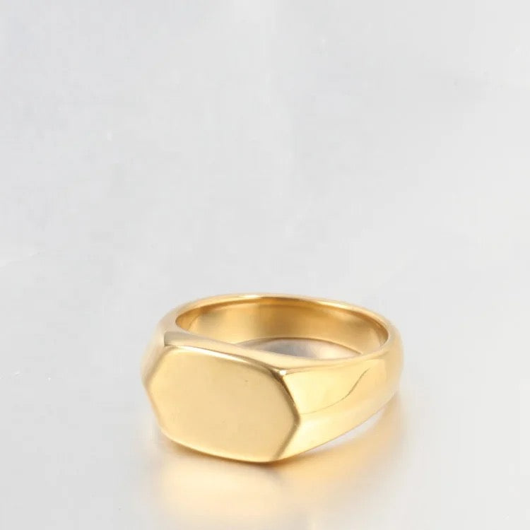 Cignet Gold Chunky Ring