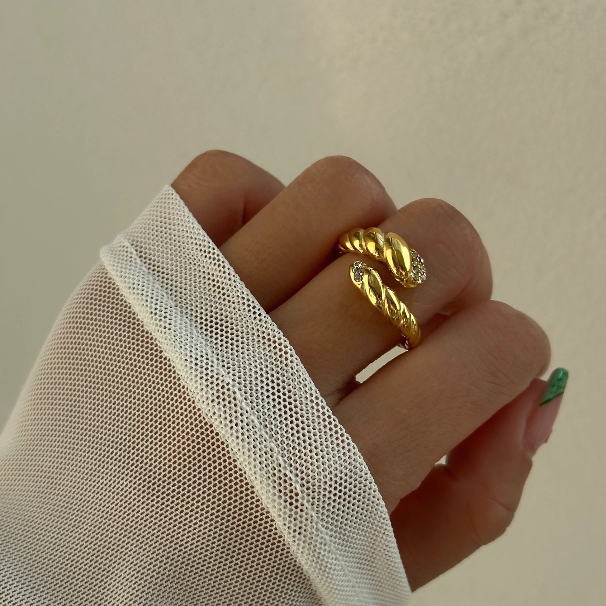 Margret Gold Twisted Ring