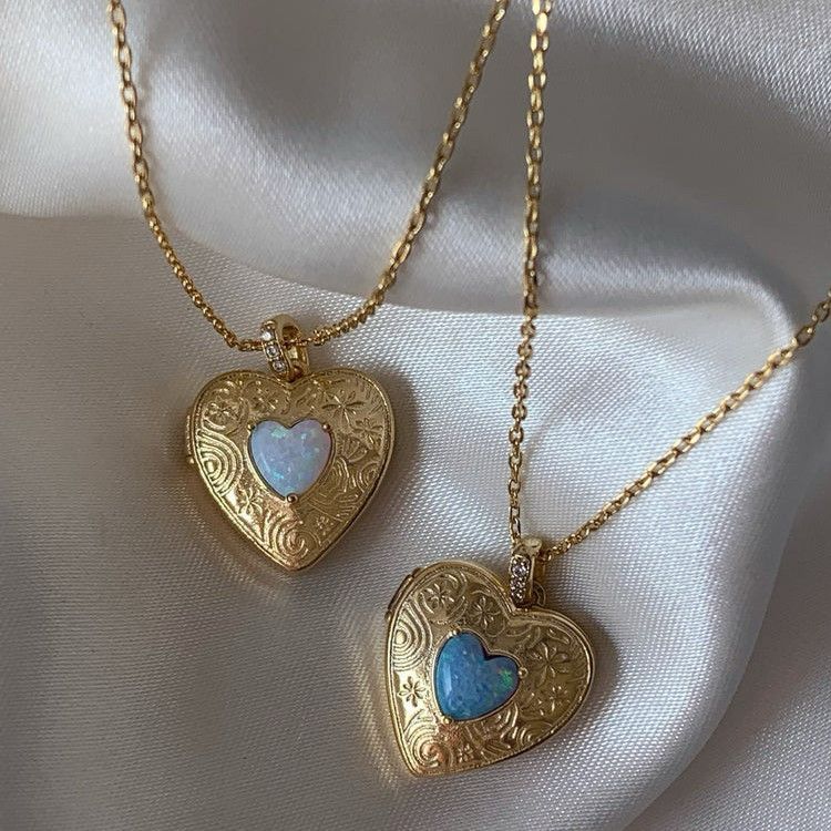 Villie Openable Heart Necklace