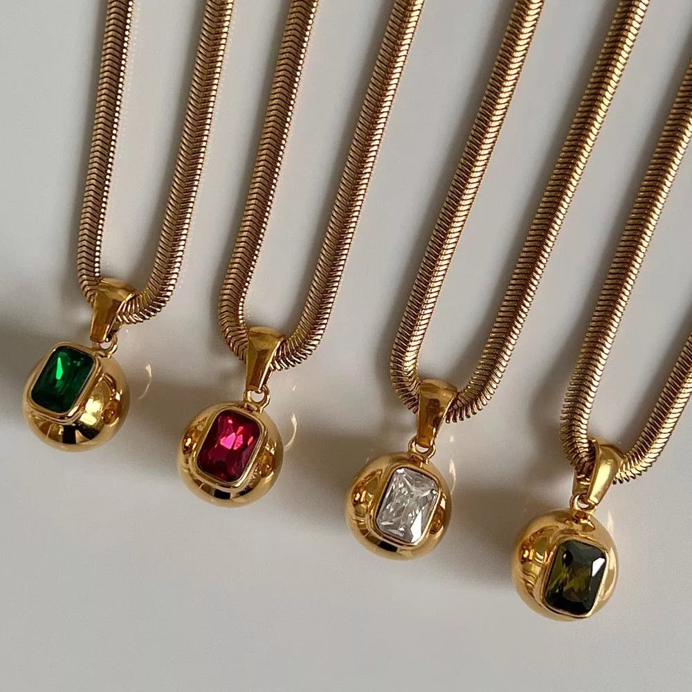 18k Gold Orb Necklace✨