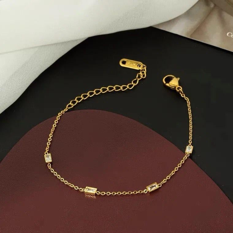 Mesi Minimal Stone Bracelet