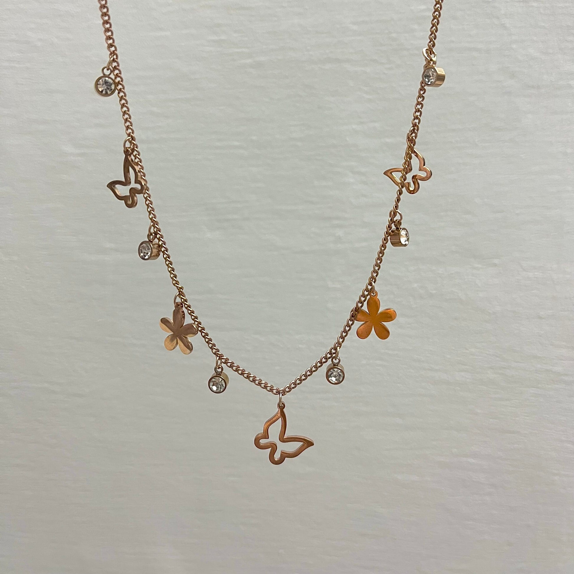 Shinnie Butterfly Diamond Rosegold Necklace