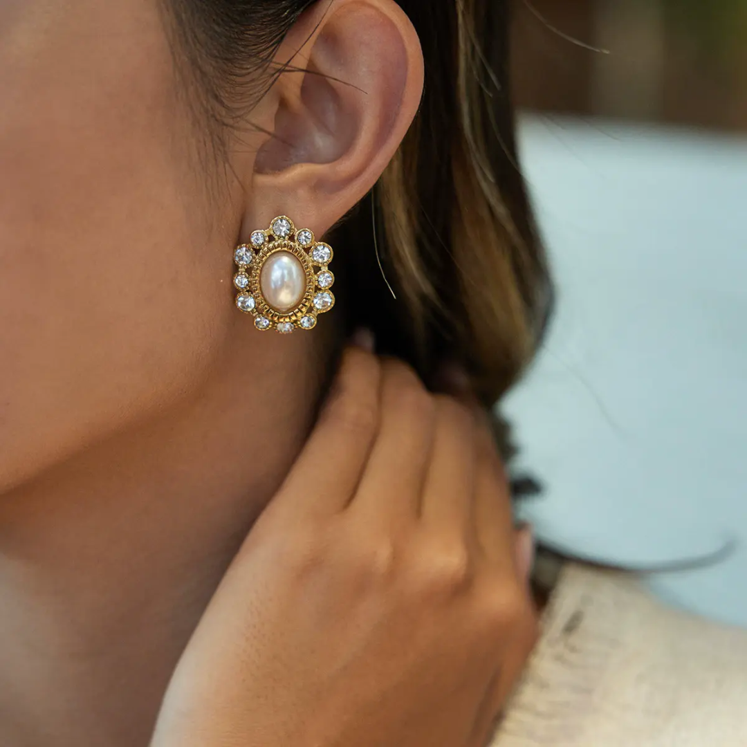 Kashvi Big Pearl Earrings