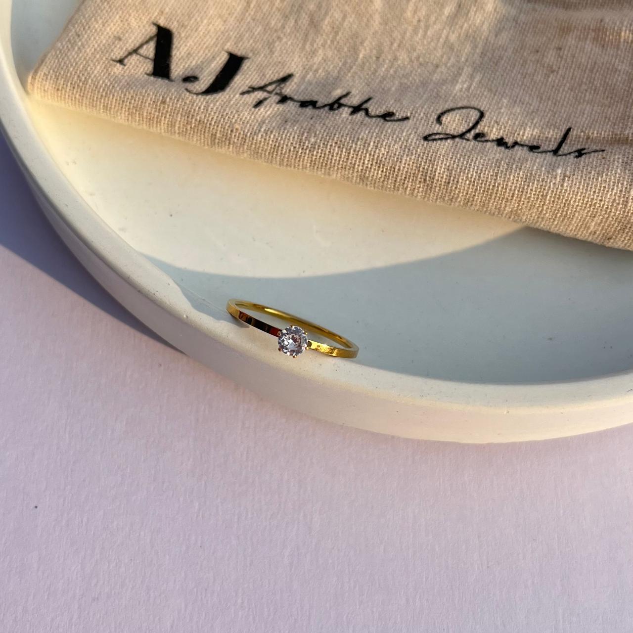 Daizy Stone Sleek Ring