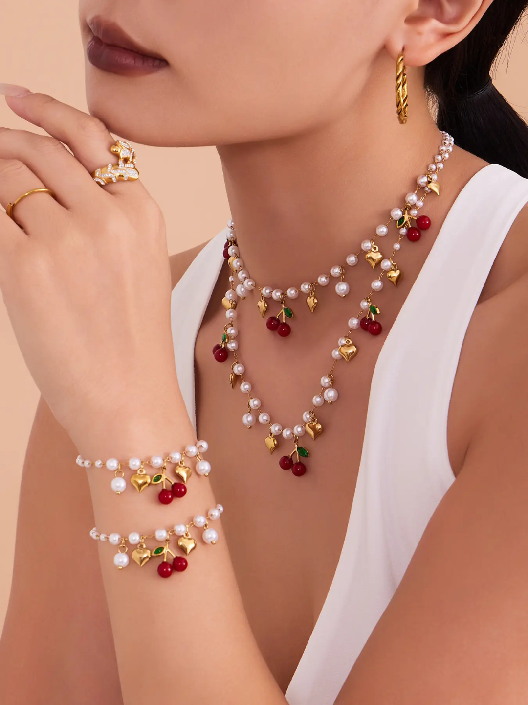 Ivory Strawberry Pearl Necklace